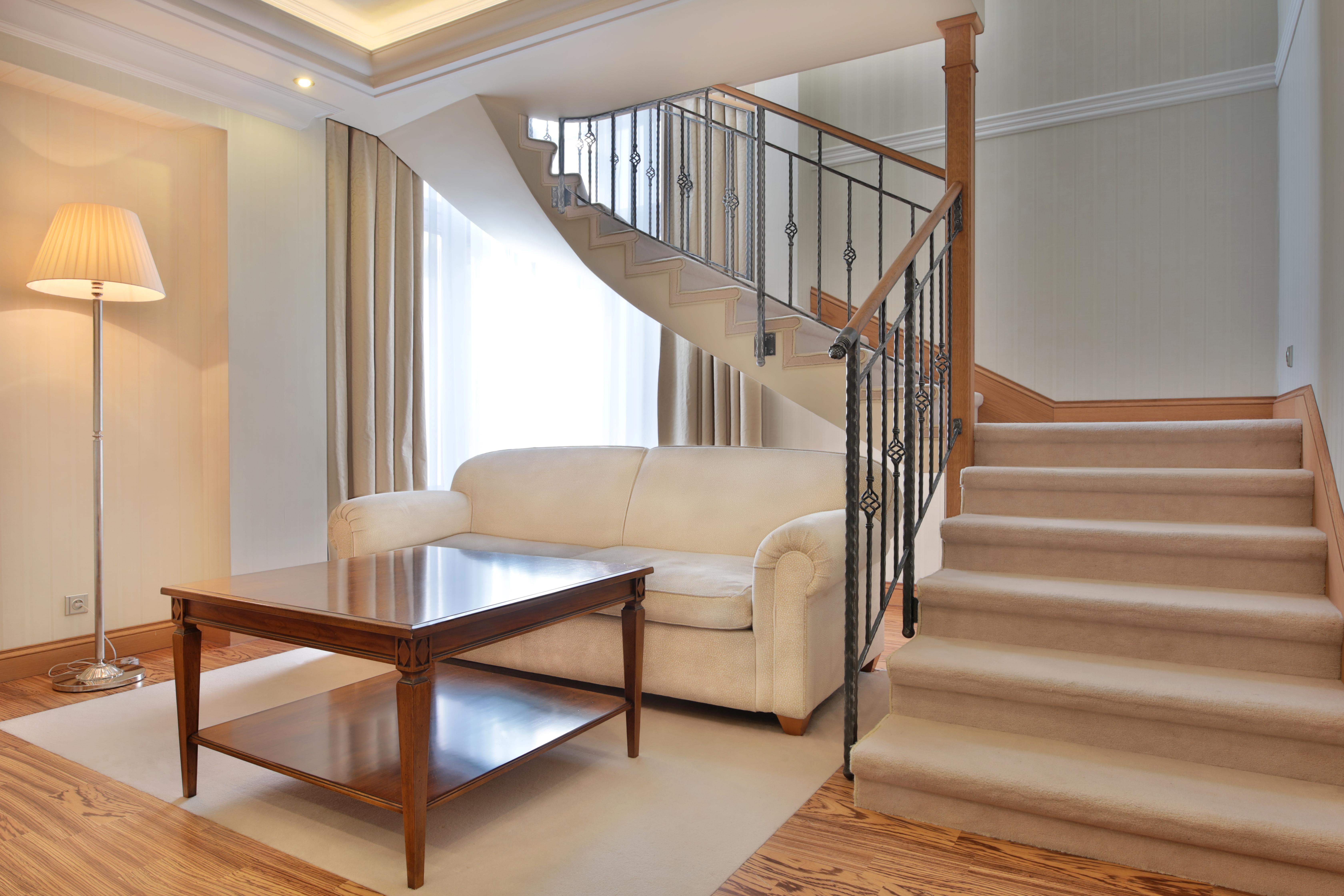 Retro Riverside Wellness Resort Karlsbad Buitenkant foto A curved staircase
