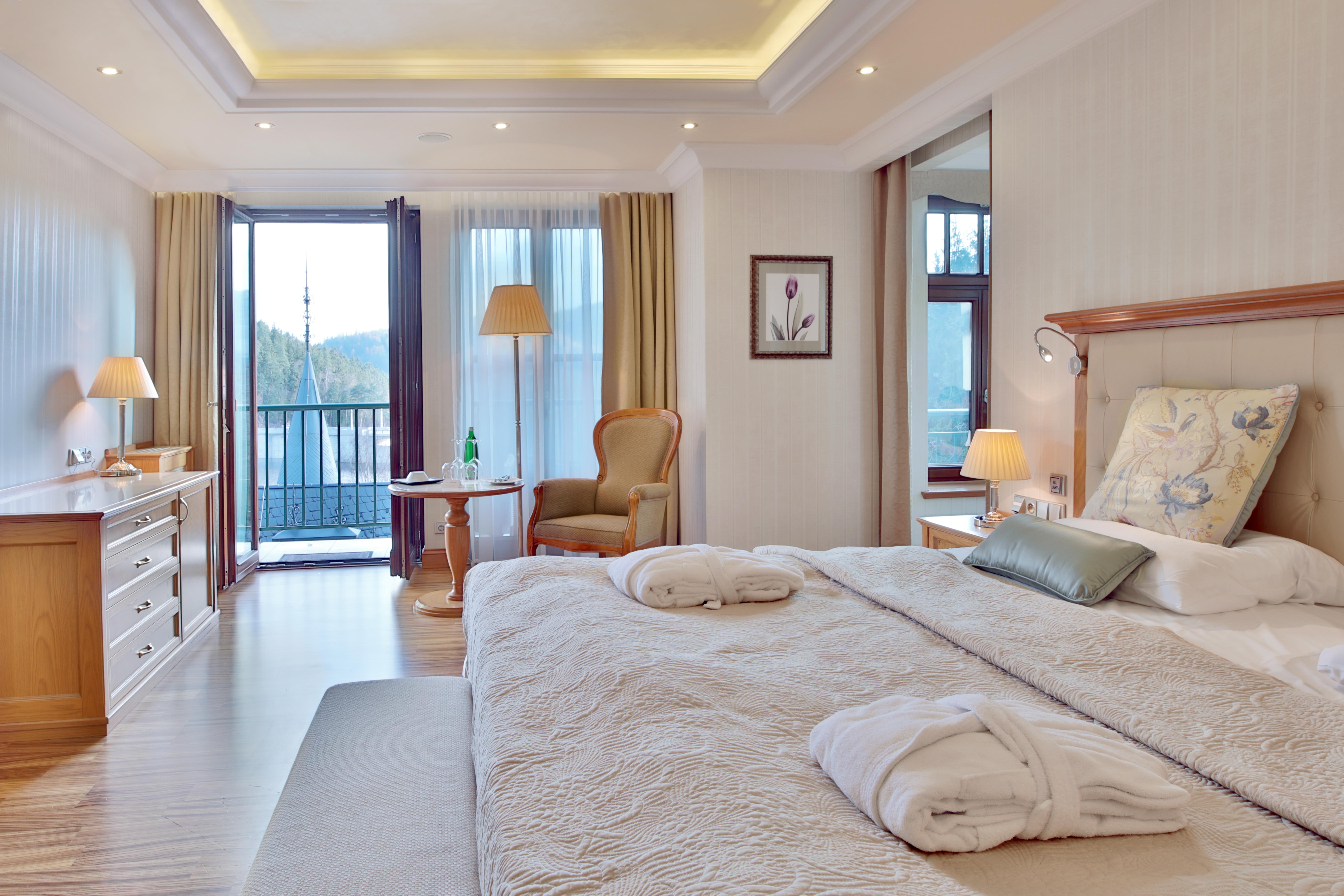 Retro Riverside Wellness Resort Karlsbad Buitenkant foto Deluxe room